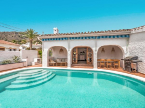 Villa in mediterranean style with private pool